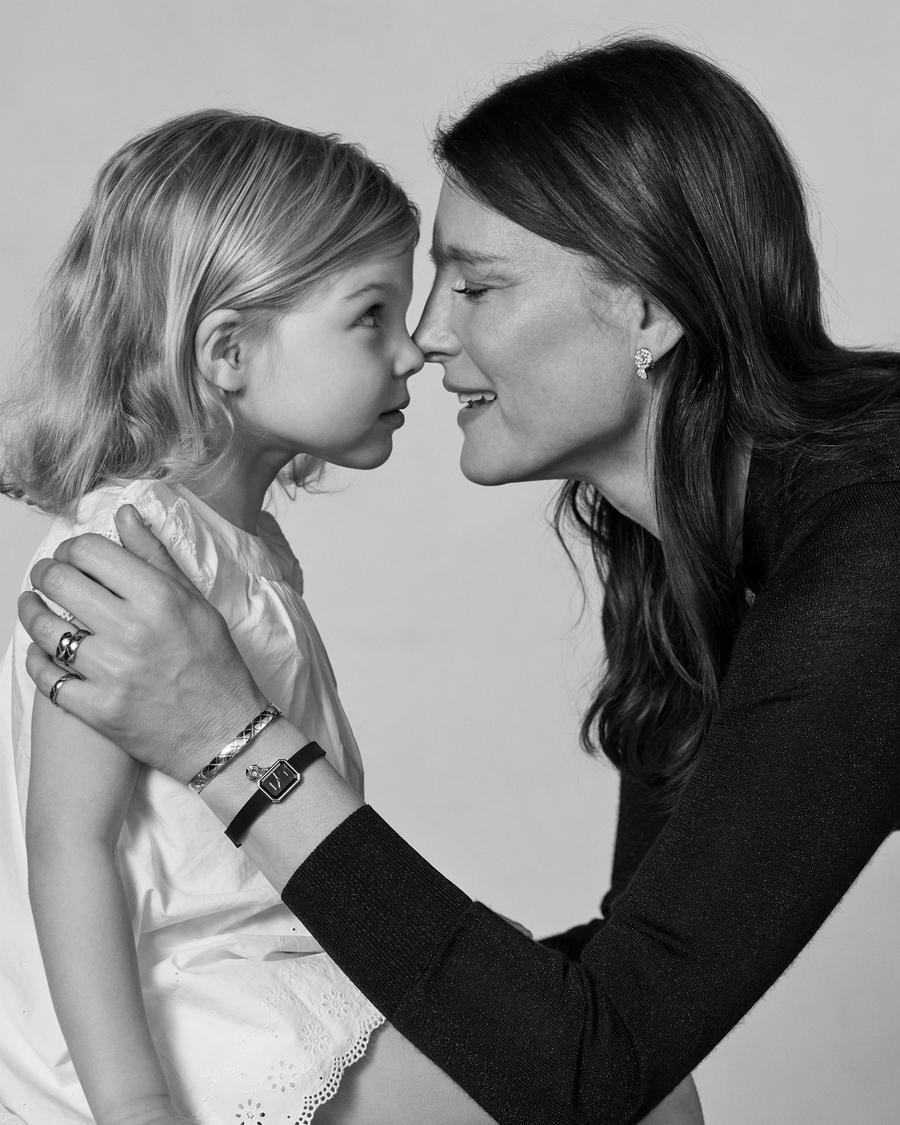 P413 tty 210413 chanel nyc sh03 tabitha simmons 1750b bw fnl