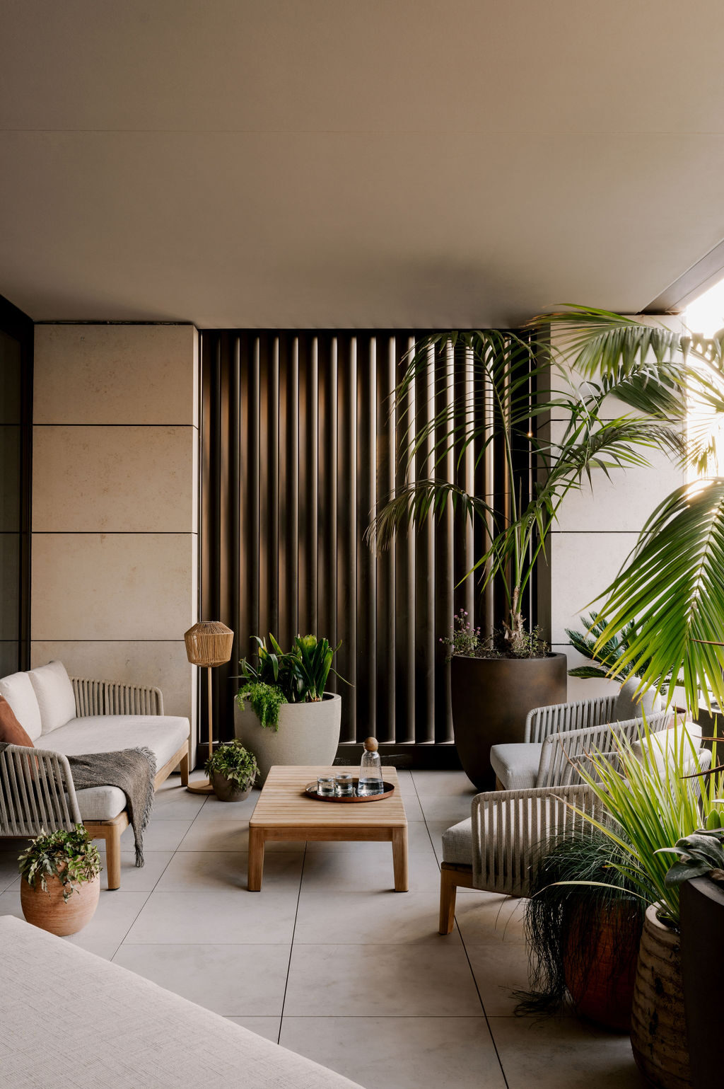 Rw residences bh unit 2d patio 0179