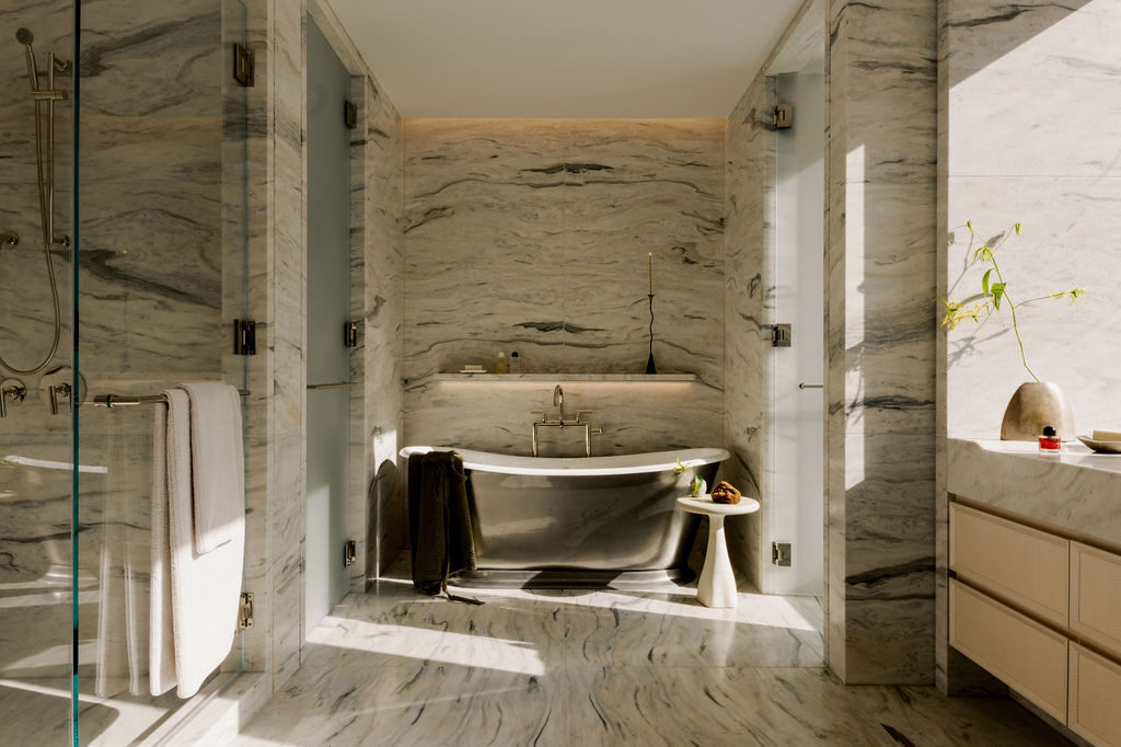 Rw residences bh unit 2f bathroom 0248